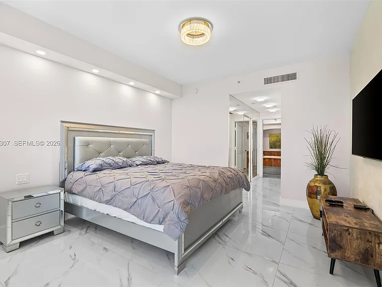 17875 Collins Ave #4102 — Photo 14