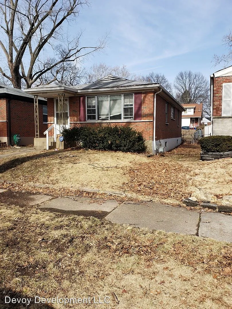 6935 Corbitt Ave photo 1