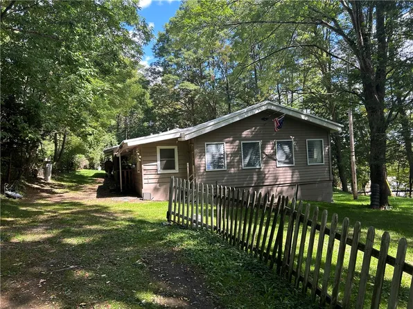 77 Pumpkin Hollow Rd, East Meredith, NY 13757