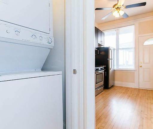 4th image of 3056 N Greenview Ave #1821