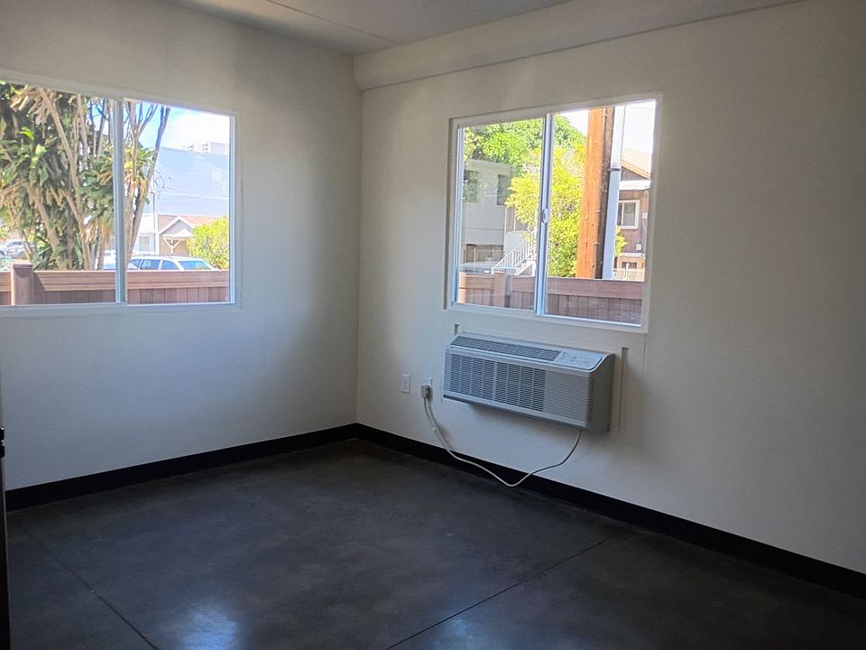 2nd image of 1751 Algaroba St #302