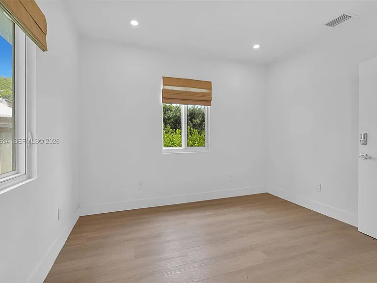 19 NE 48th St #1 — Photo 12