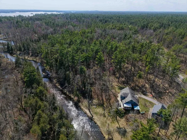 2406 Northeys Bay Rd, North Kawartha, ON K0L 2H0