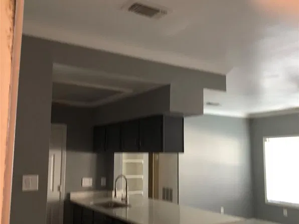 915 W 23rd St APT 103, Austin, TX 78705