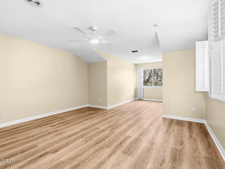 2718 Country Club Dr — Photo 20