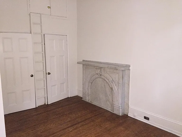 1915 Green St #1E — Photo 5