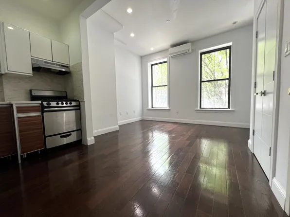 47 West 126th Street image 1 of 8
