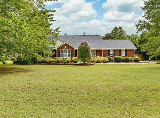 409 Cresthaven Dr, Spartanburg, SC 29316