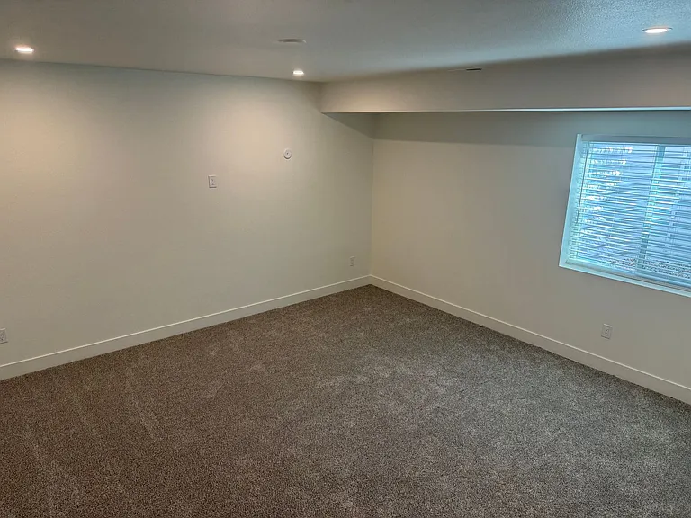 2750 S Cherokee St — Photo 20