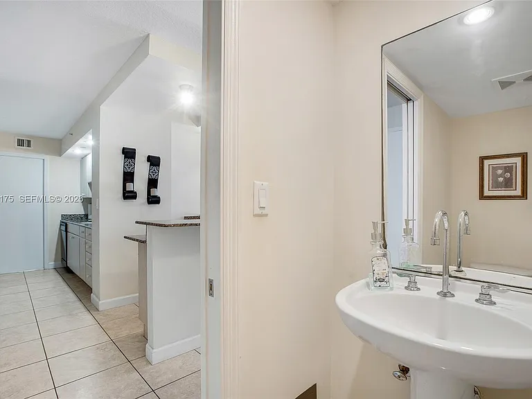 6917 Collins Ave #1608 — Photo 19
