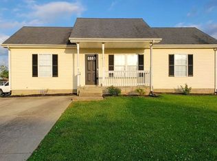 558 Oakmont Dr, Clarksville, TN 37042