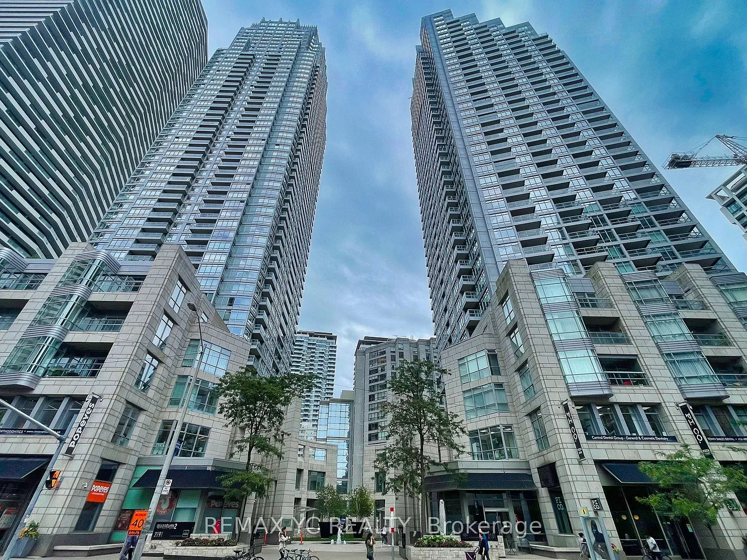 Quantum North Tower — Photo 1