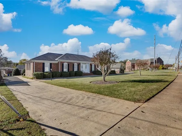 1600 S Scales St, Reidsville, NC 27320