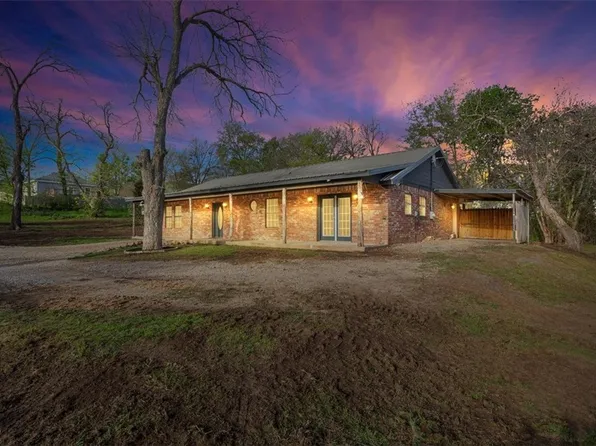 604 Avenue F, Moody, TX 76557