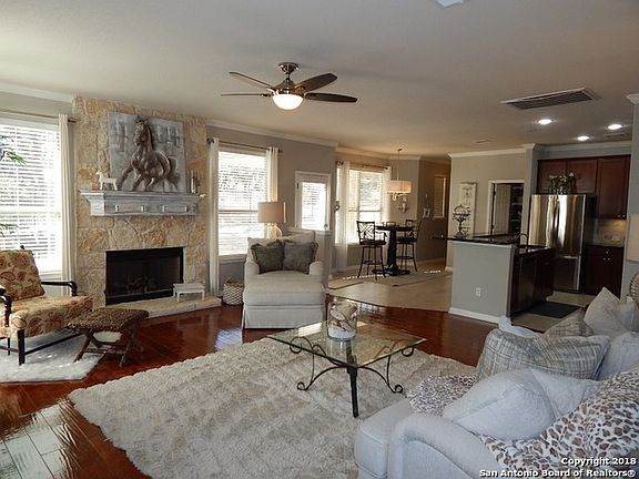 2nd image of 875 San Ignacio