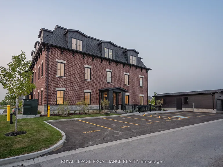 941 Charles Wilson Pkwy #201 — Photo 21