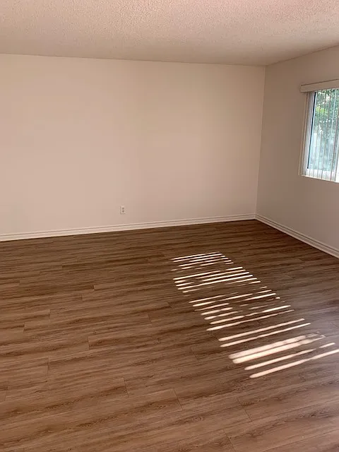 Park Cerritos Apartments — Photo 2