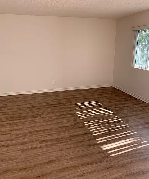 Park Cerritos Apartments — Photo 2
