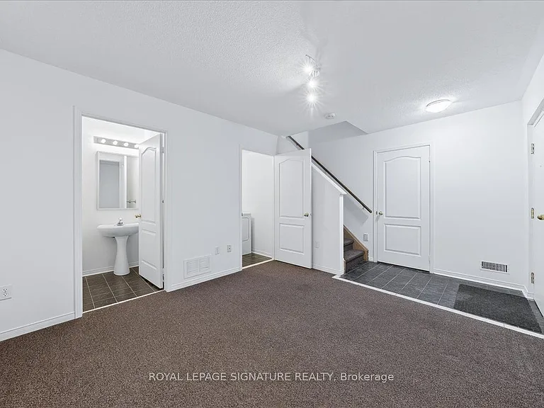 735 New Westminster Dr #59 — Photo 40