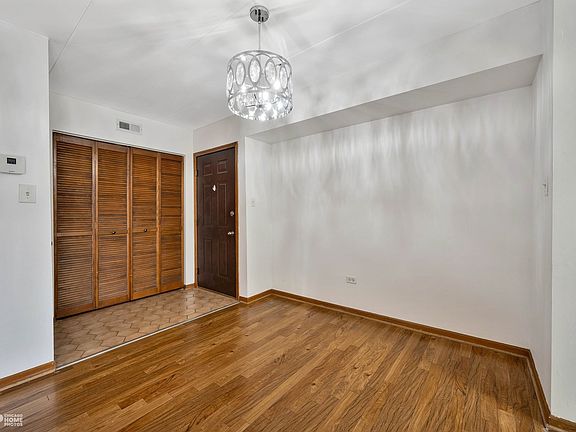 3rd image of 5016 Circle Ct APT 1102