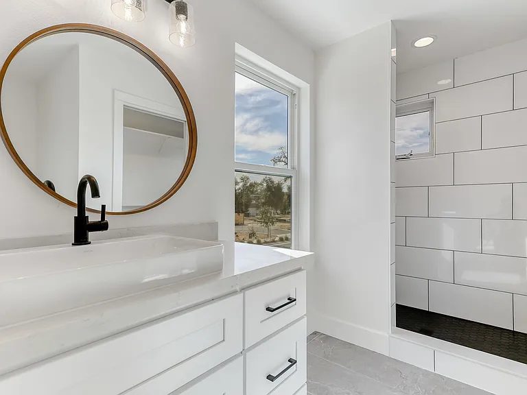 6790 Yvonne Ct — Photo 29