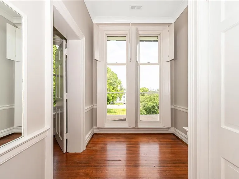 457 N Potomac St — Photo 13