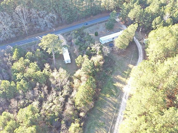 3rd image of 1 Loblolly Ln