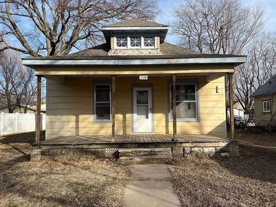 1st image of 318 N 4th St
