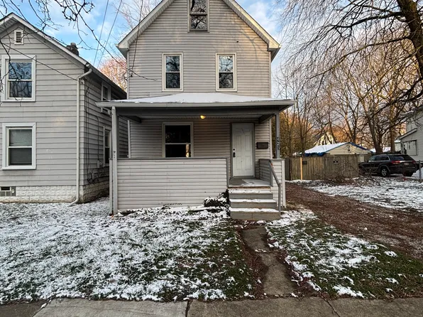 425 Alexander St, Akron, OH 44306