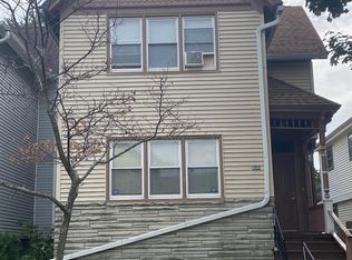 305 E Clarence St #L, Milwaukee, WI 53207