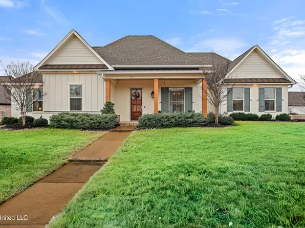 513 Forest Glen Ln, Brandon, MS 39047