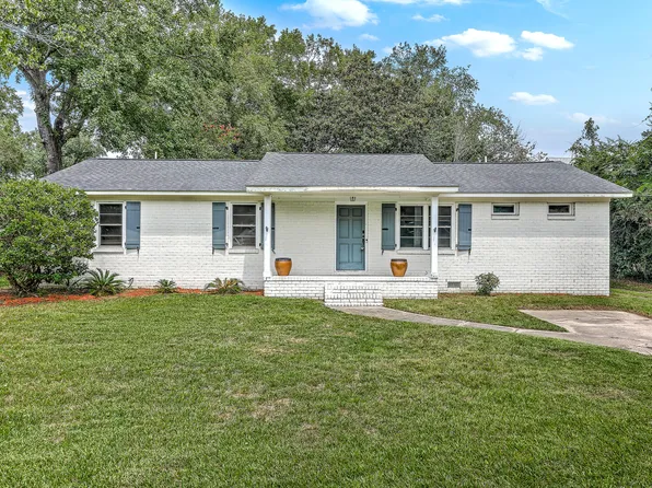 1140 Pleasant Pines Rd, Mount Pleasant, SC 29464