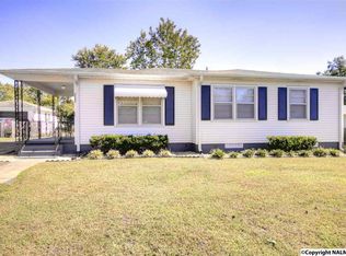 3121 Hillsboro Rd SW, Huntsville, AL 35805