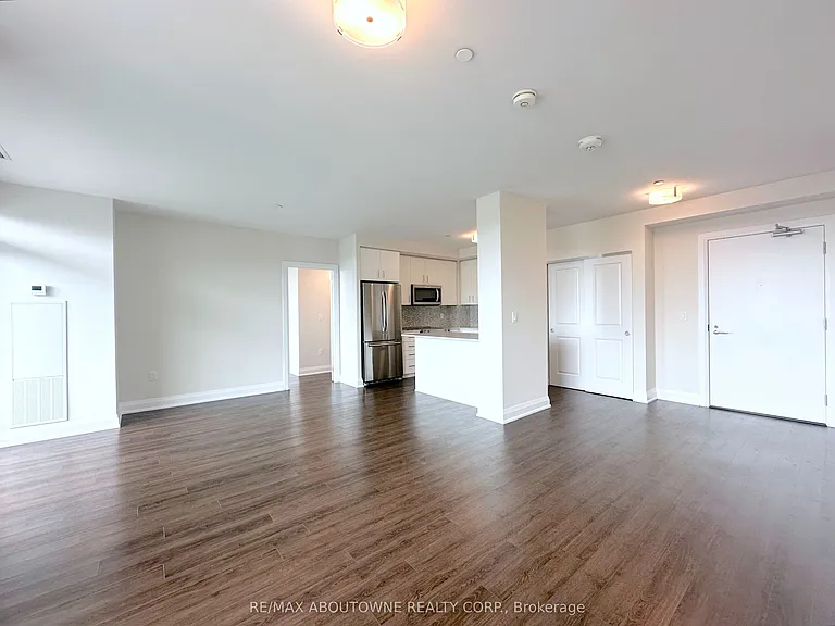 2333 Taunton Rd #734 — Photo 2