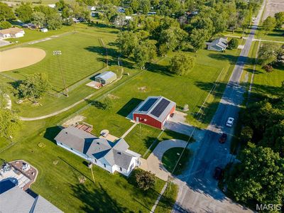 116 S 6th St, New Douglas, IL, 62074