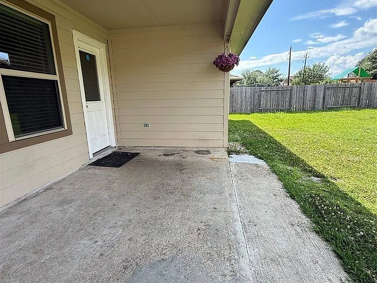 3042 Specklebelly Dr — Photo 16