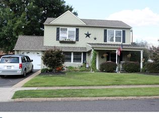 14 Quail Rd, Levittown, PA 19057