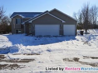 156 Grouse Cir, Montrose, MN 55363