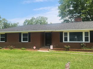 504 W Main St, Micro, NC 27555