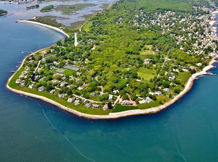 2 Francis Ln, Niantic, CT 06357