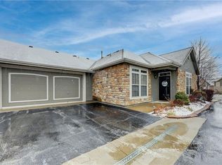 11250 S Rene St APT 2901, Lenexa, KS 66215