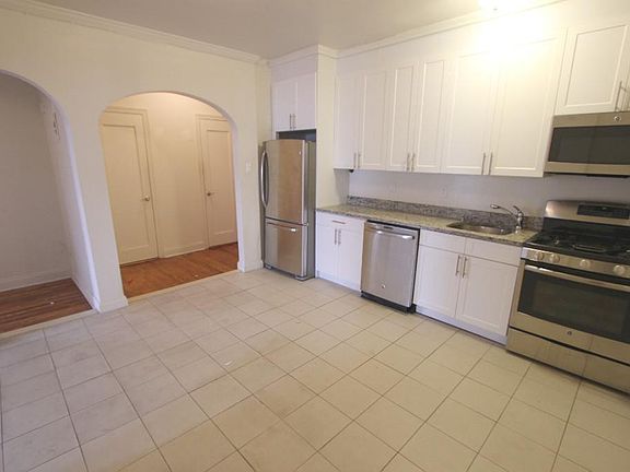5th image of 4750 41st St APT 4E