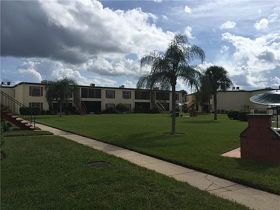 5th image of 1006 Plantation Dr APT F10
