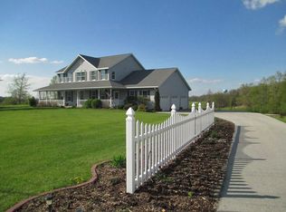 N7523 Summit Rd, Plymouth, WI 53073