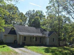 1410 Roberts Rd, Effort, PA 18330