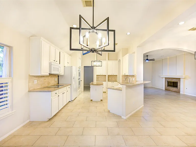 1231 Parkhaven Ln — Photo 6