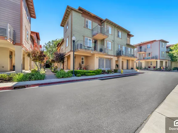878 Sakura Dr, San Jose, CA 95112