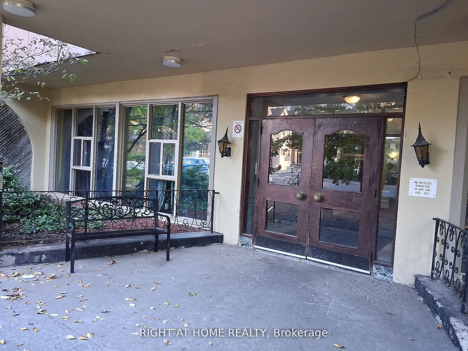 1 bed, $1,969 — Photo 3