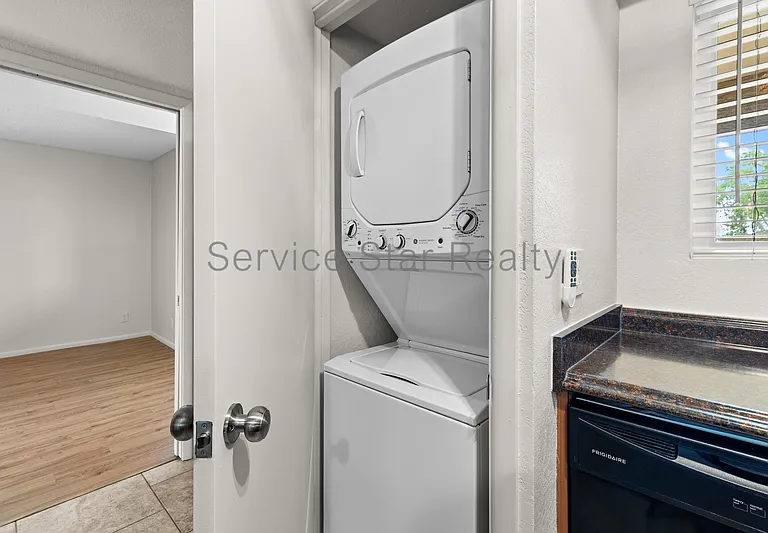 4050 E Cactus Rd #101 — Photo 7