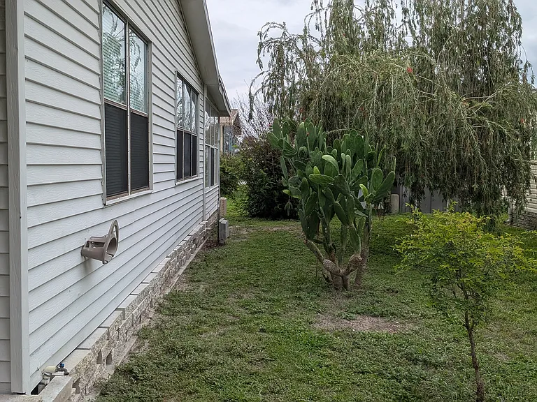 5246 Ixora St — Photo 3